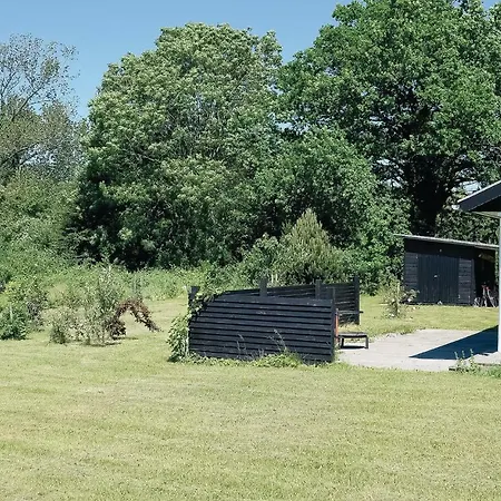 2 Bedroom Cozy In Tranekaer *