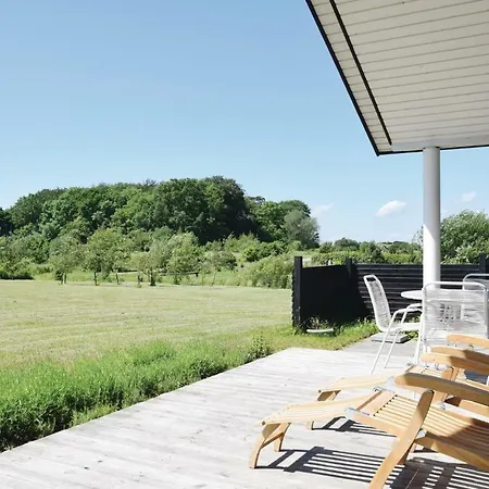 2 Bedroom Cozy In Tranekaer Holiday home